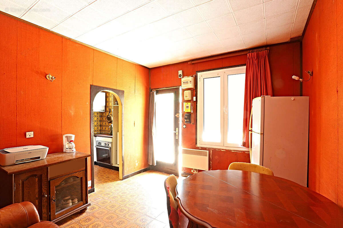 Maison de ville en copropriété - cour / impasse au calme - photo 3