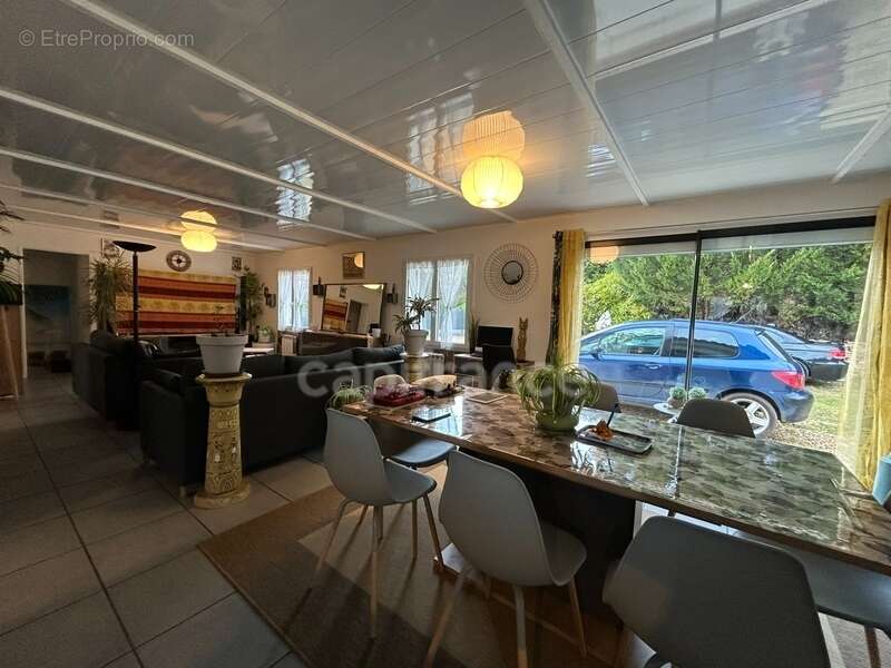 Maison à SAINT-JORY-LAS-BLOUX