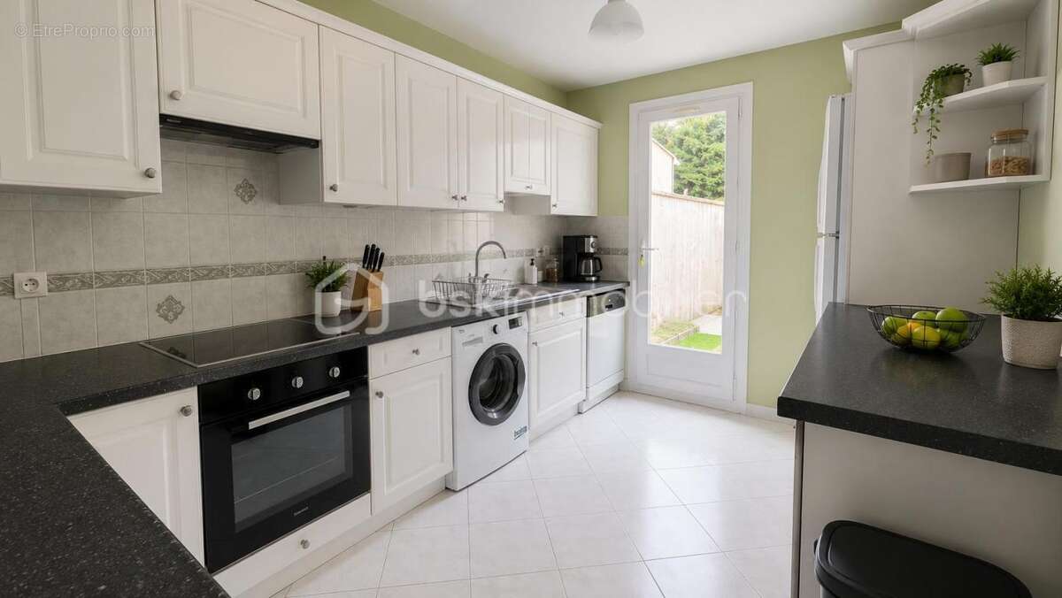 Maison 85 m2 - 3 chambres - garage et jardin - photo 3
