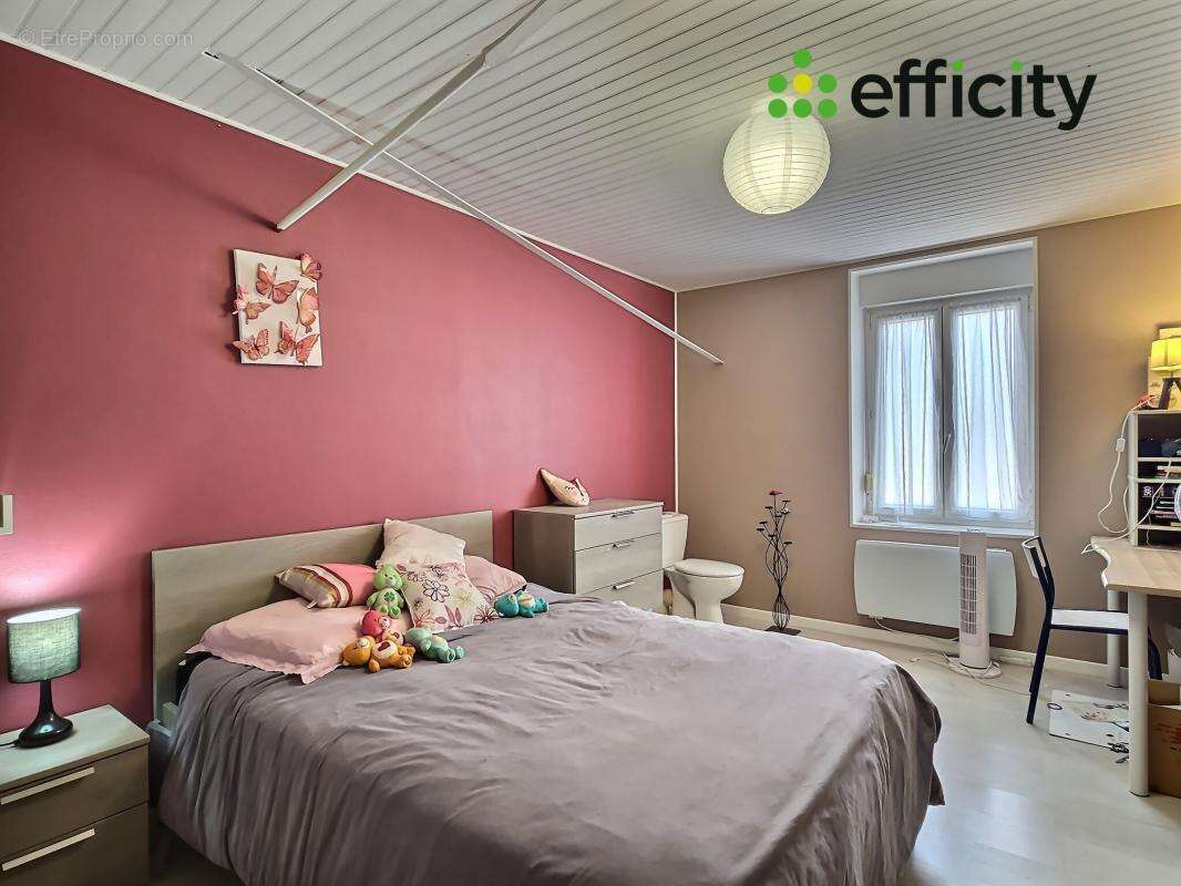 Maison à MAUZE-SUR-LE-MIGNON