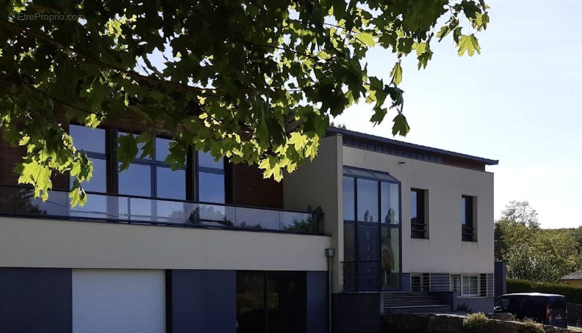 Maison à VOUNEUIL-SOUS-BIARD