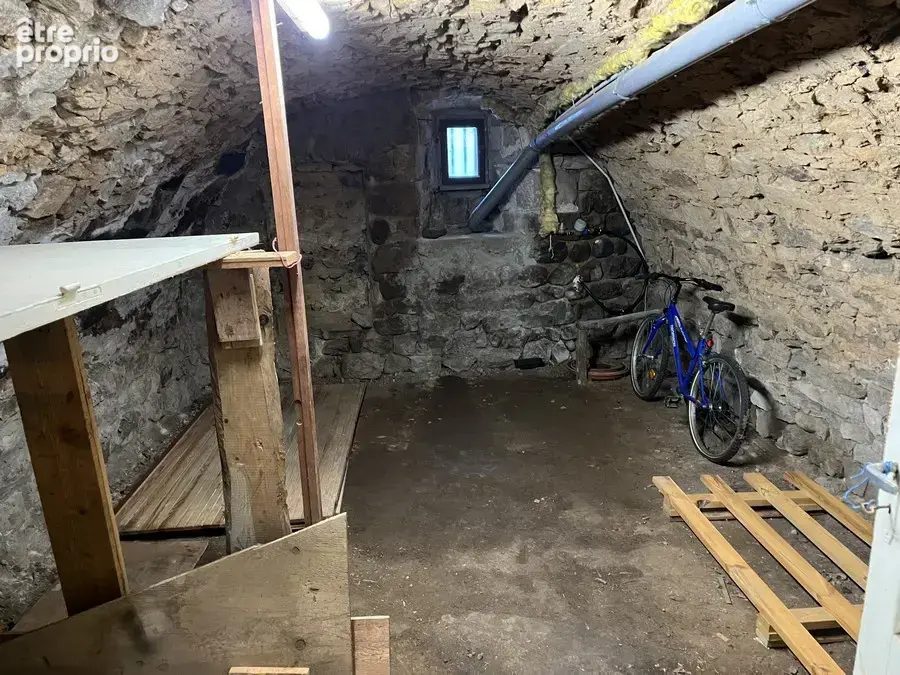Maison en pierres dans quartier calme - photo 16