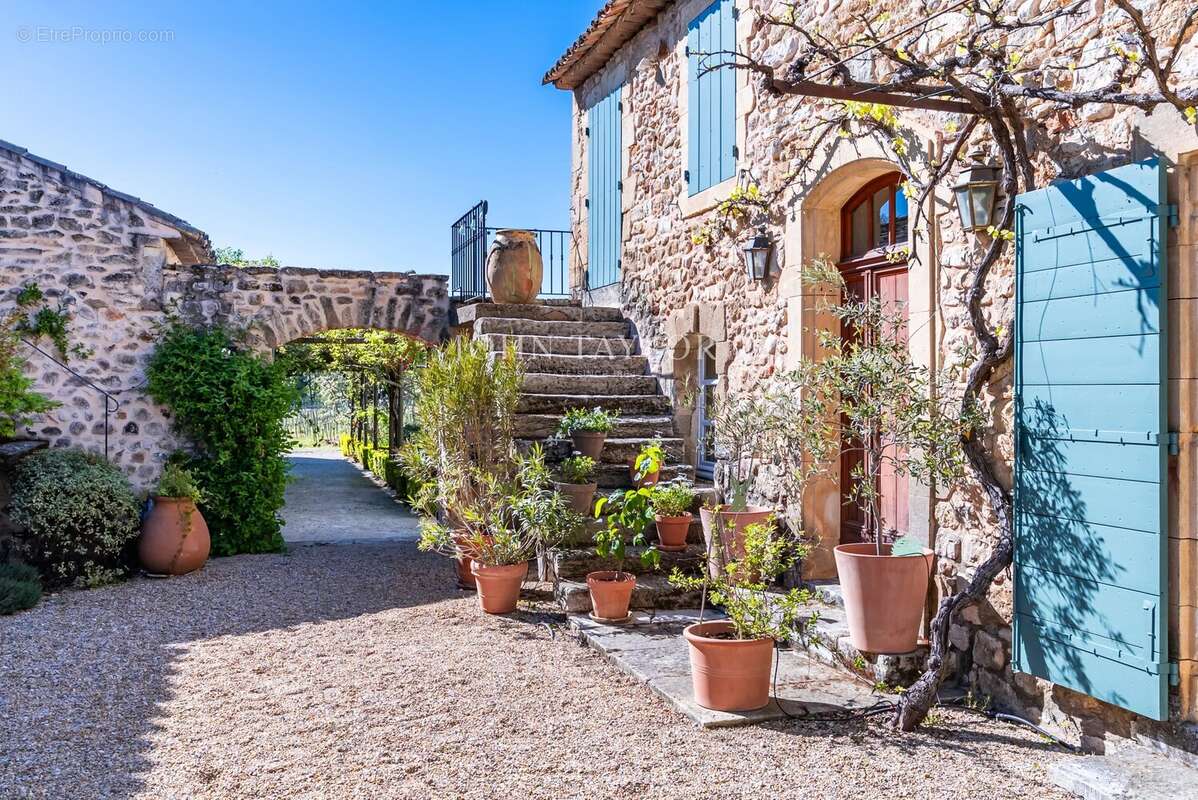 Maison à GOULT