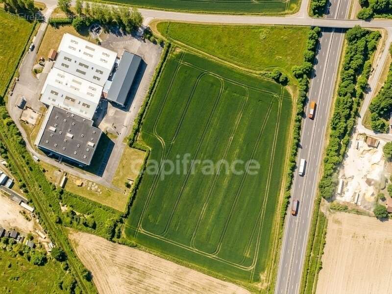 Commerce à CHEVANCEAUX