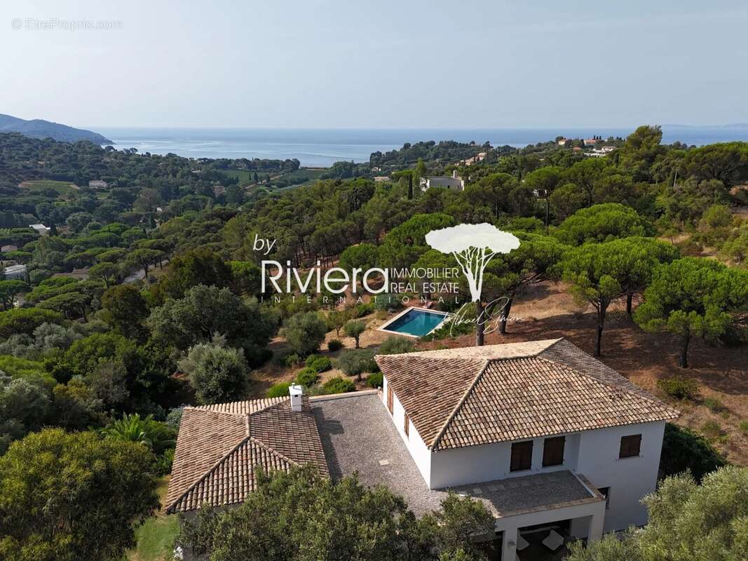 GIGARO - Propriété de très grand standing - Vue mer et pisci - photo 3