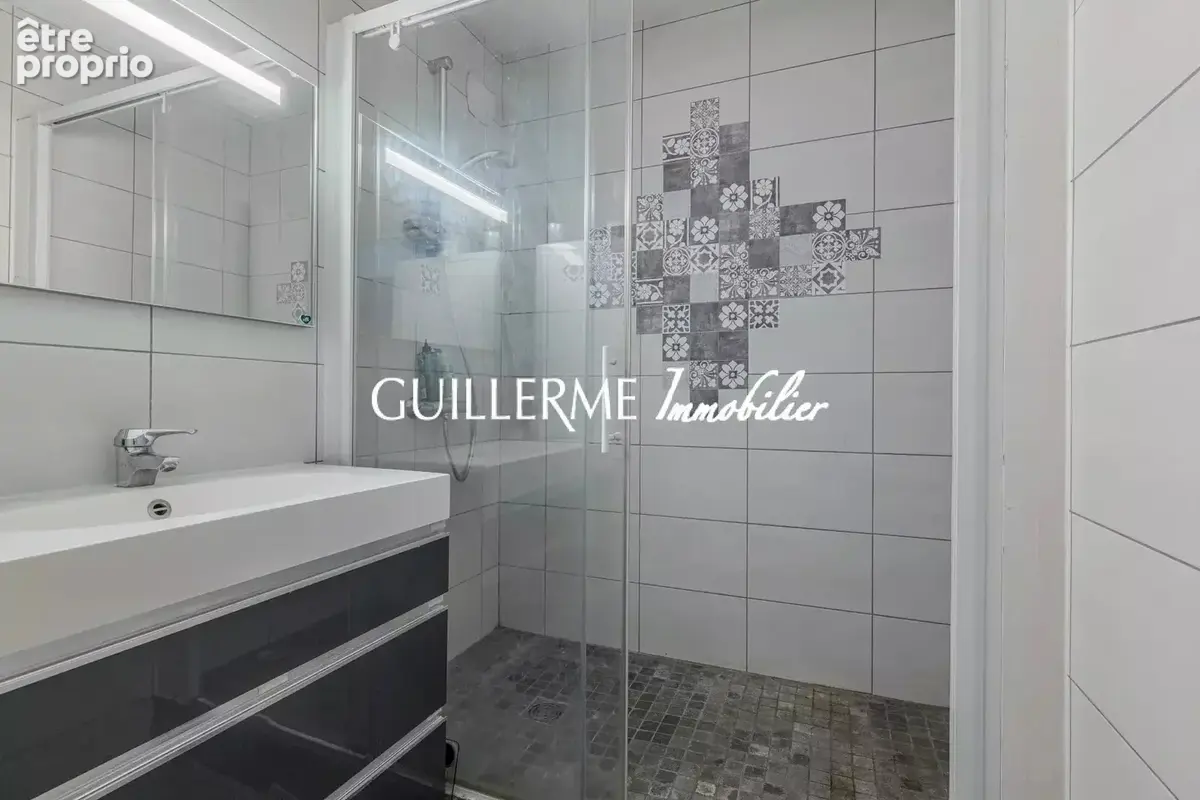 Dardilly – Duplex 3 Chambres– Deux balcons, garage & cave - photo 8