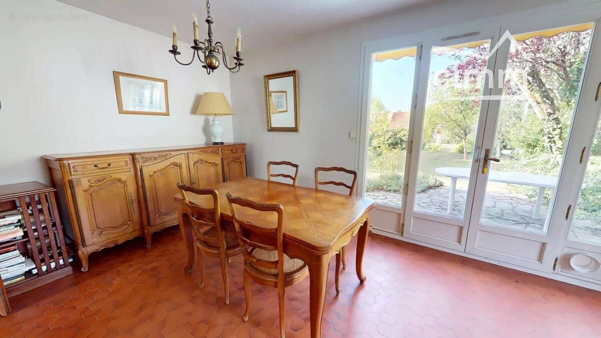 Maison à SAINT-CYR-EN-VAL