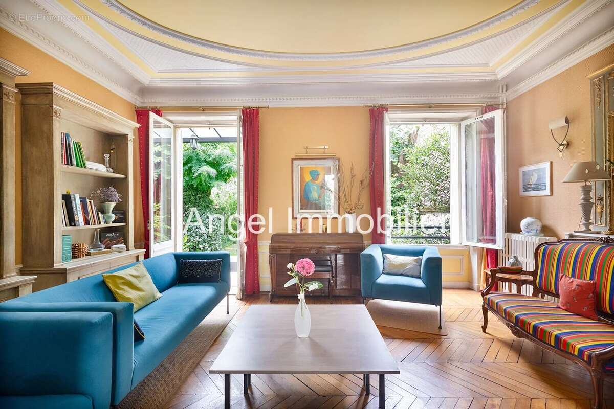 Maison à SAINT-MANDE