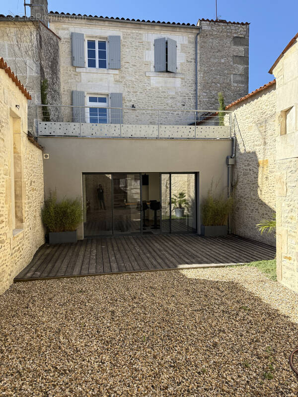 Maison à COGNAC