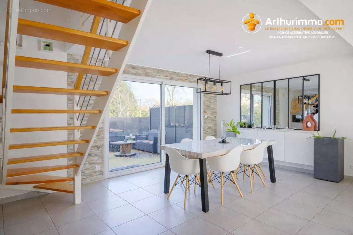 Maison à LA BOUEXIERE
