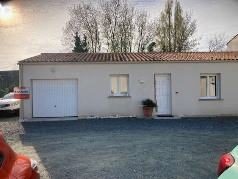 Maison à YVES