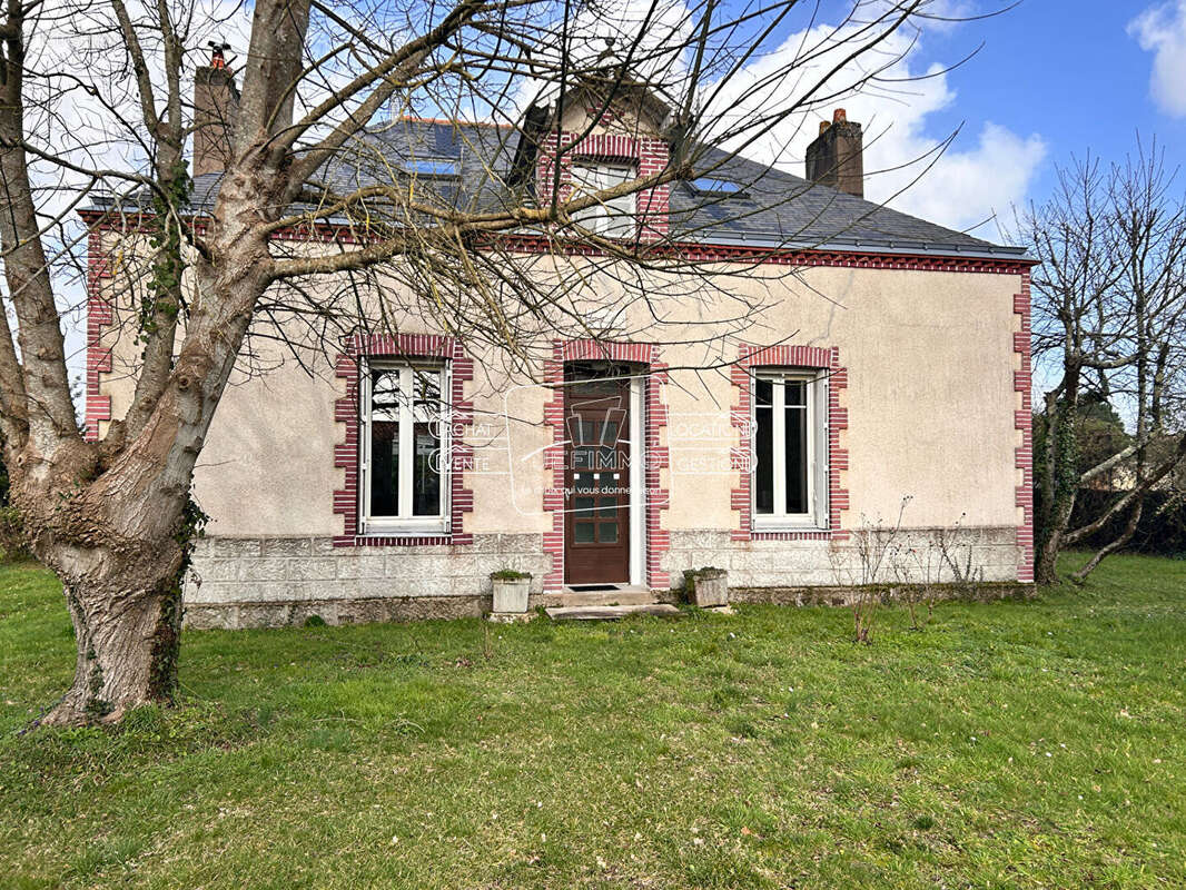 Maison à SAINT-JULIEN-DE-CONCELLES