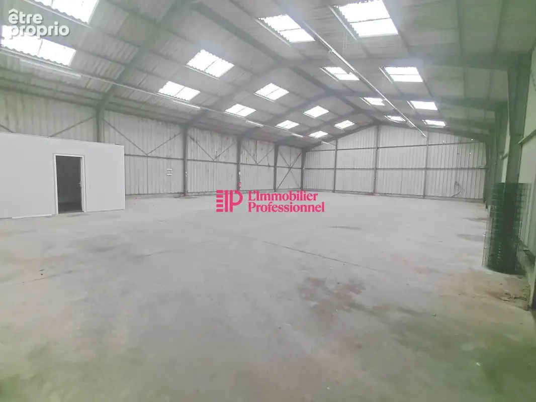 Commerce 458 m² à vendre à Saint-Yvi (29140) - photo 7