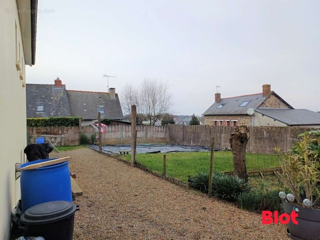 Maison à LOUVIGNE-DE-BAIS