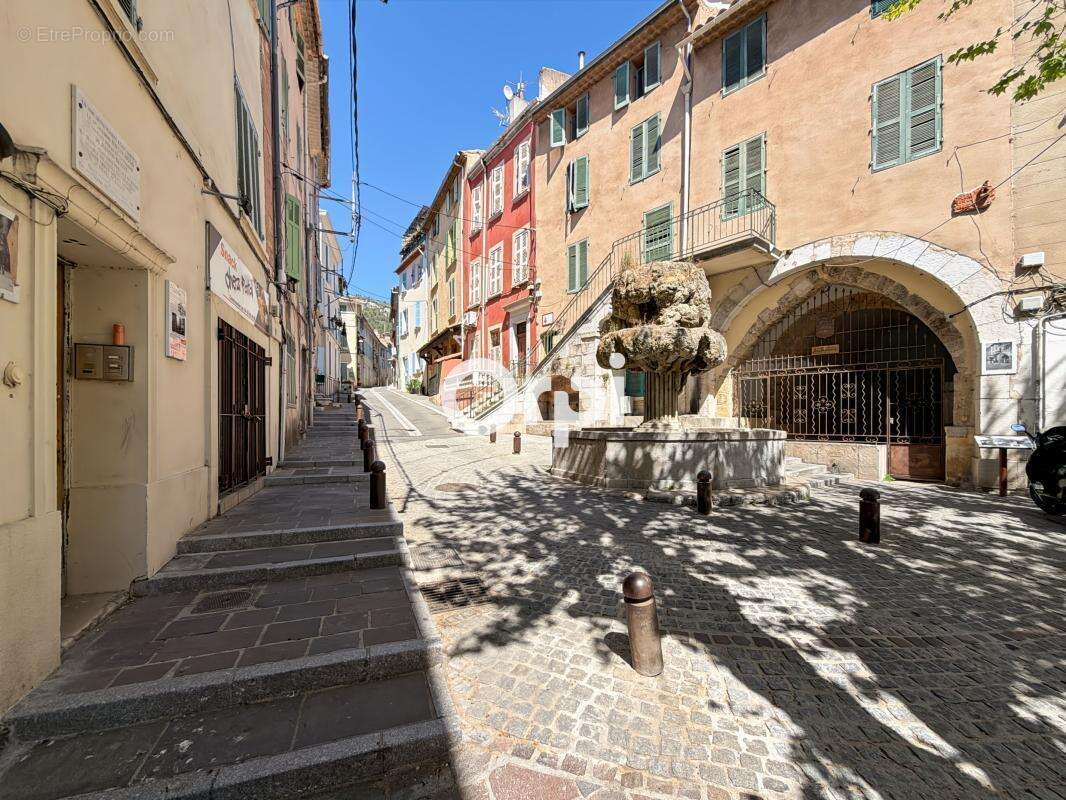 Appartement à CUGES-LES-PINS