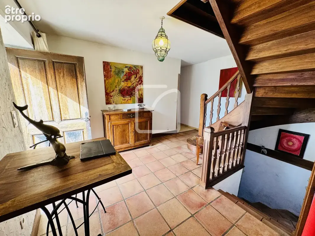 Demeure de caractere dominant sarlat avec dépendances et piscine - photo 17
