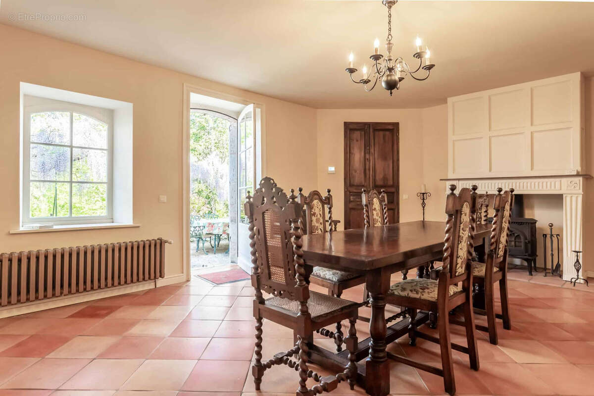 Propriété de campagne avec, piscine et dépendances - photo 34