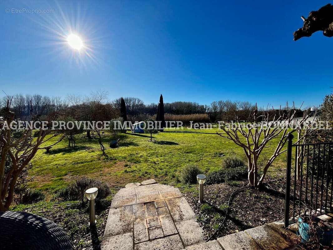 Maison à SUZE-LA-ROUSSE