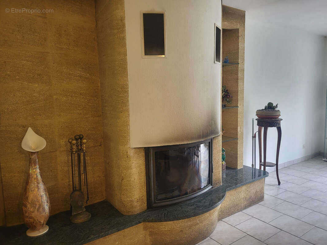 Maison à VILLETANEUSE