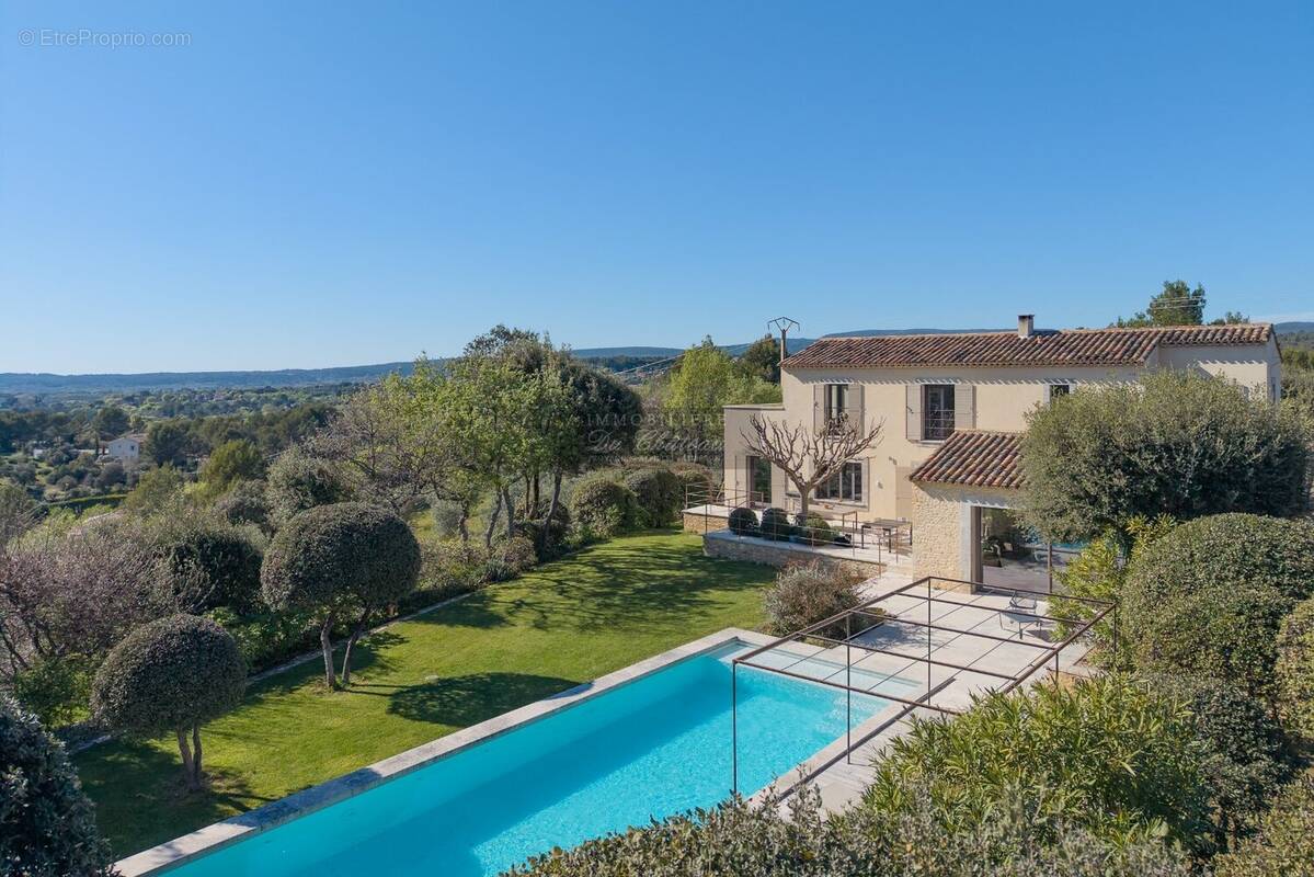 Maison à GORDES