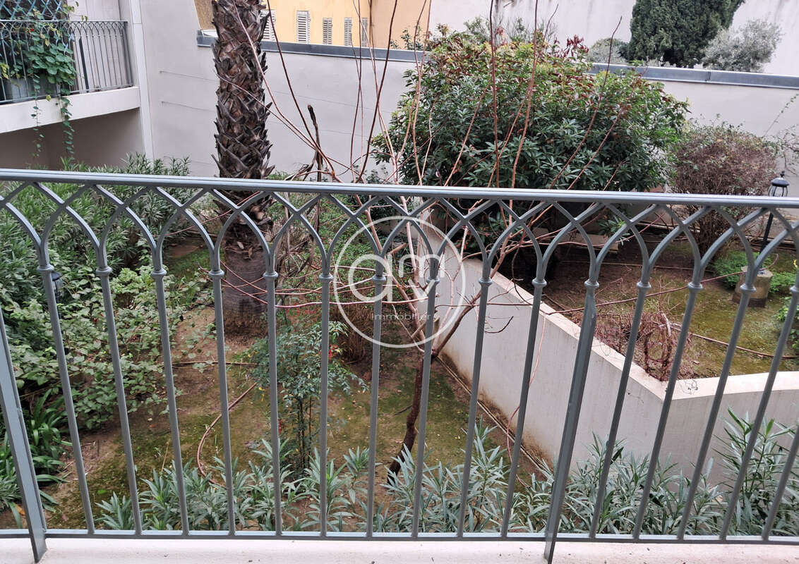 Appartement à HYERES