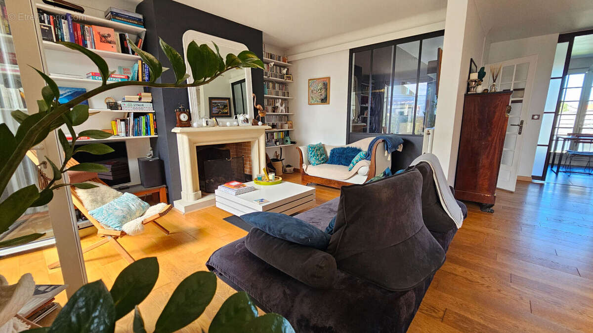 Maison à SAINT-SEBASTIEN-SUR-LOIRE