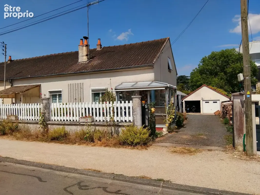 Maison 3 chambres avec jardin et double garage - photo 4