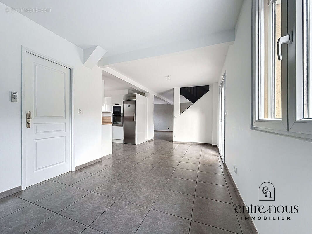 Photo 6 - Maison à SAINT-SAVIN