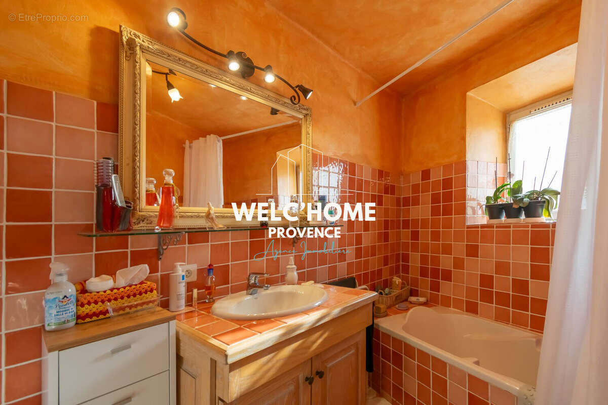 Maison à BAUDINARD-SUR-VERDON