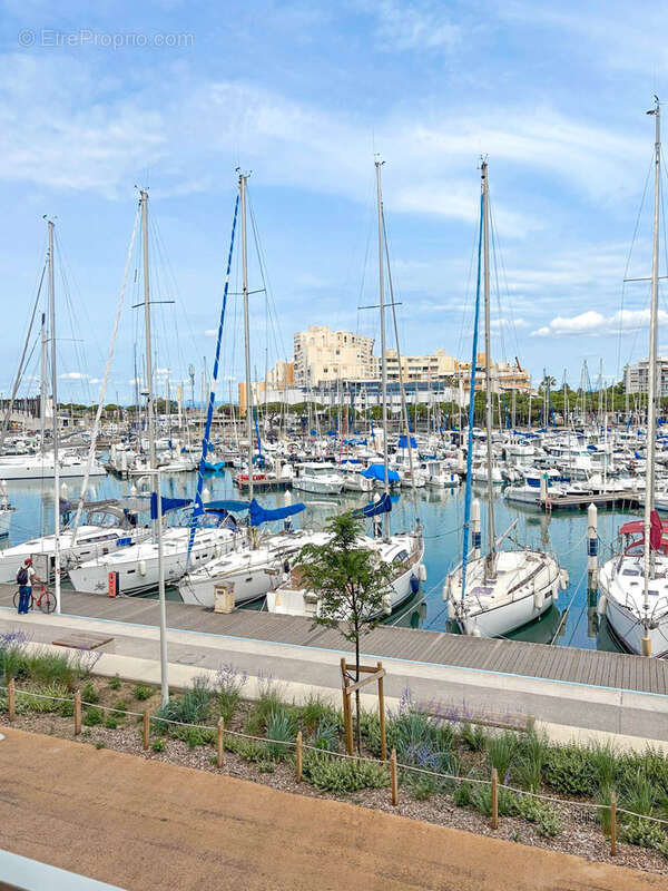 Appartement à MAUGUIO