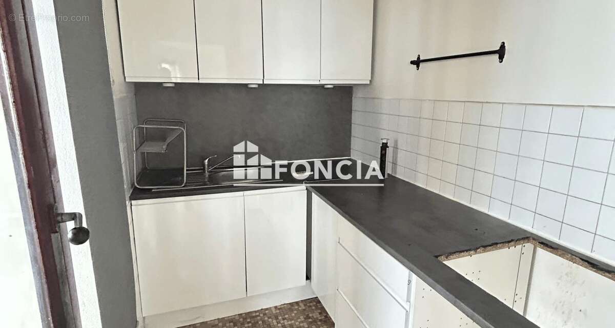 Appartement à MARSEILLE-5E
