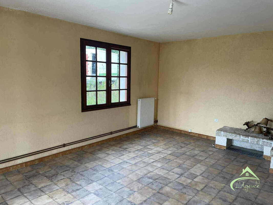 Maison à SAINT-LAURENT-DE-CERIS