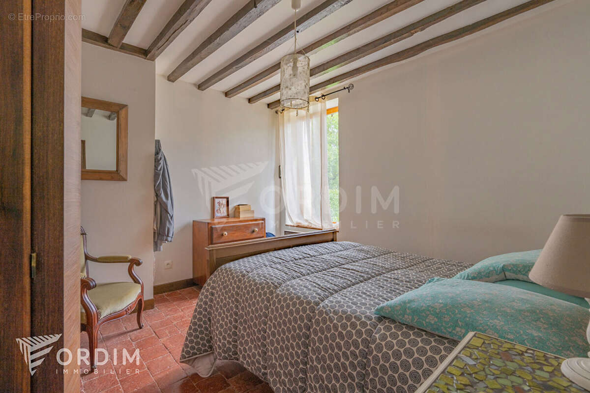 Maison à SOUGERES-EN-PUISAYE