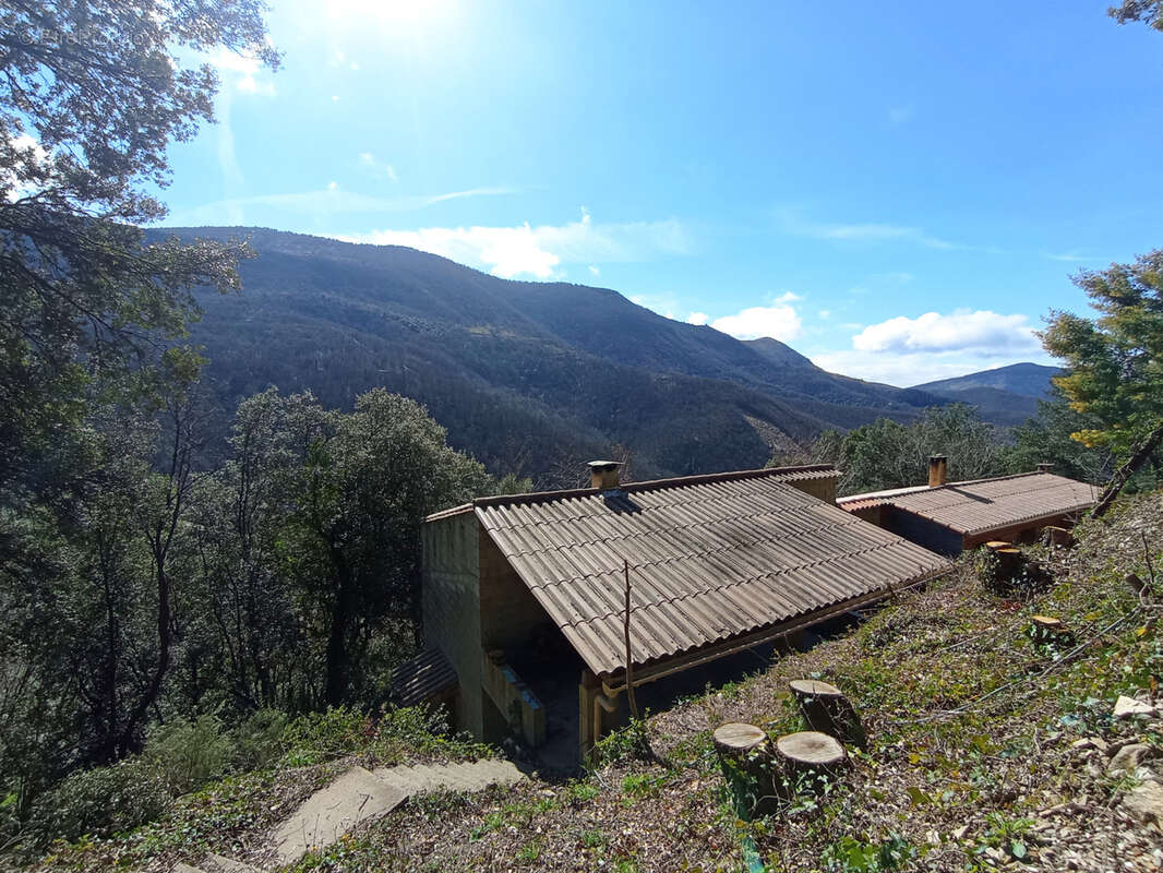 Maison à SAINT-ROMAN-DE-CODIERES