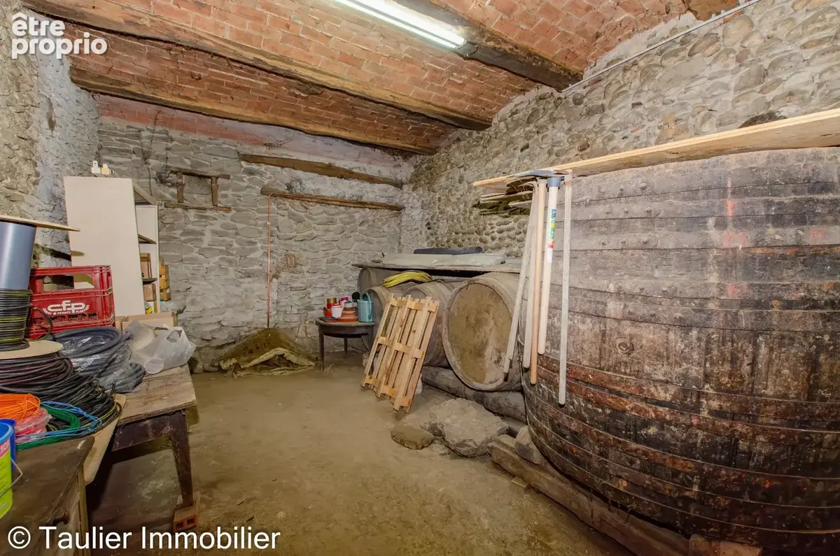 Ancienne ferme avec dépendances - photo 23