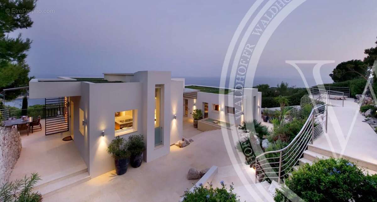 Maison à SAINT-JEAN-CAP-FERRAT