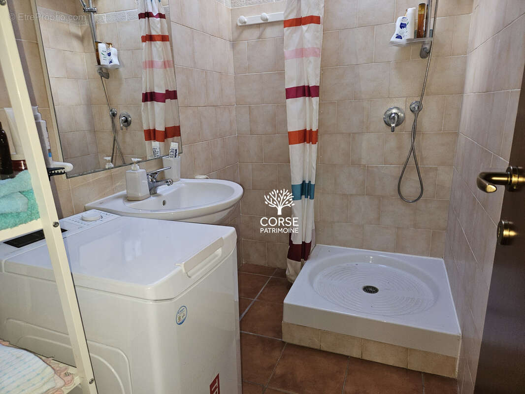 Appartement à LINGUIZZETTA