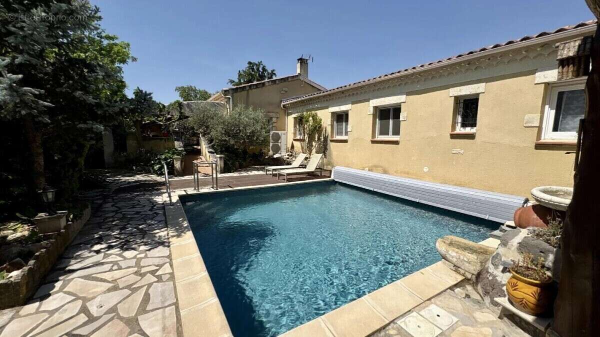 Maison à VEDENE