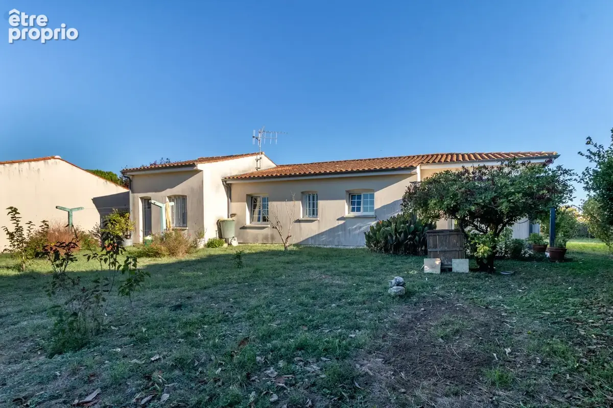 Saint-savinien   maison de plain-pied de 97 m2   grand garage   terrain de 719 m2 - photo 12