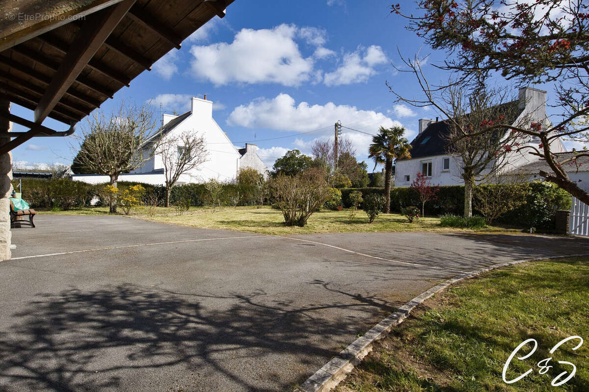 Maison à LOCTUDY