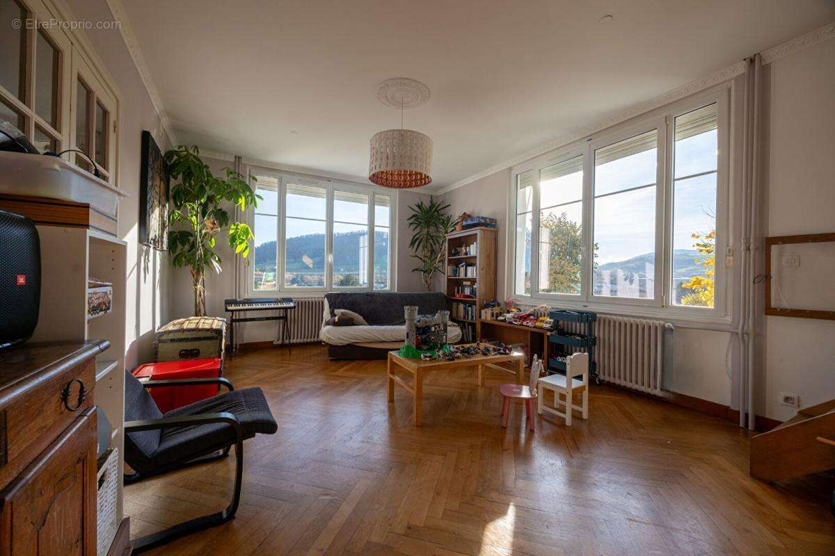 Maison à PONTCHARRA-SUR-TURDINE