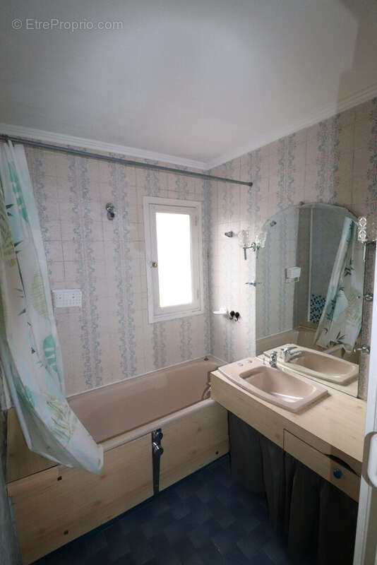 Appartement à MANDELIEU-LA-NAPOULE