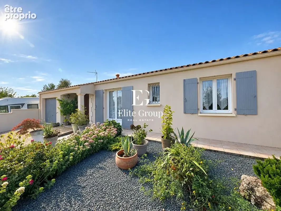 Photo Maison à Saint-Hippolyte au prix de 333 900€