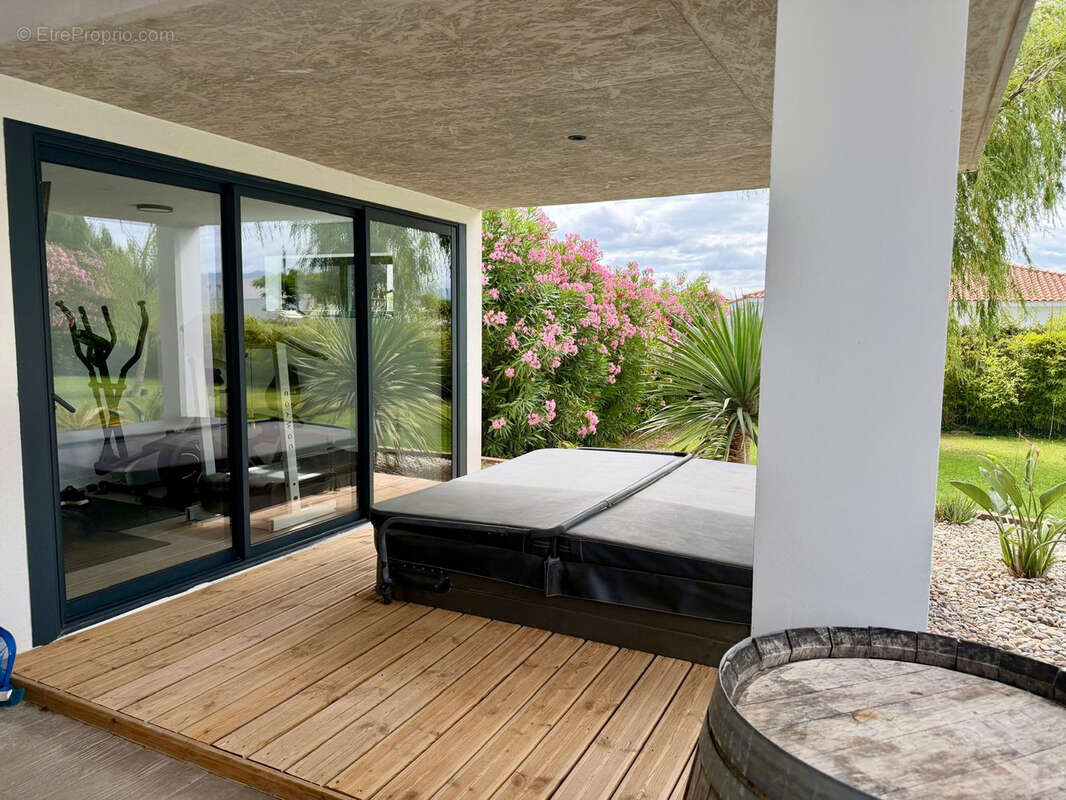 POLLESTRES Villa contemporaine de 260 m2 Parcelle de plus de 1 600 m2 - photo 22