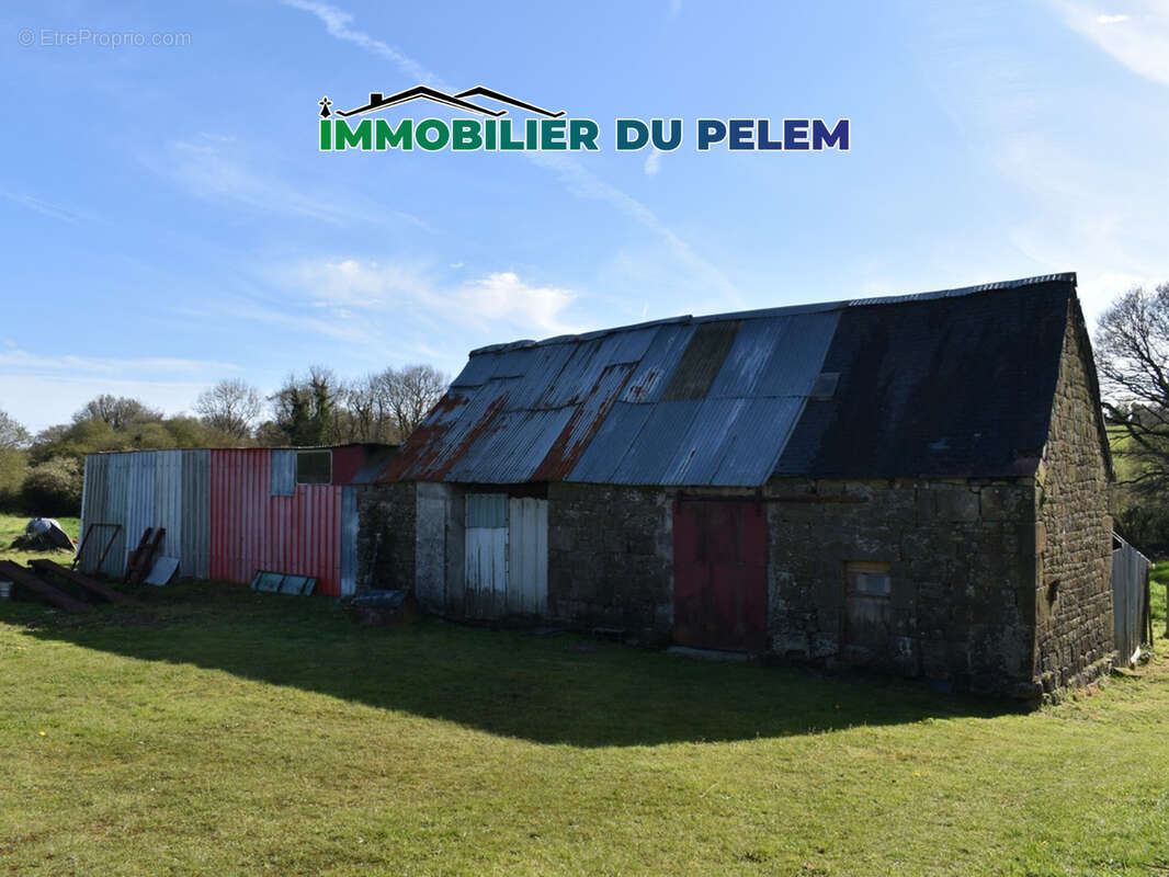 Maison à GLOMEL
