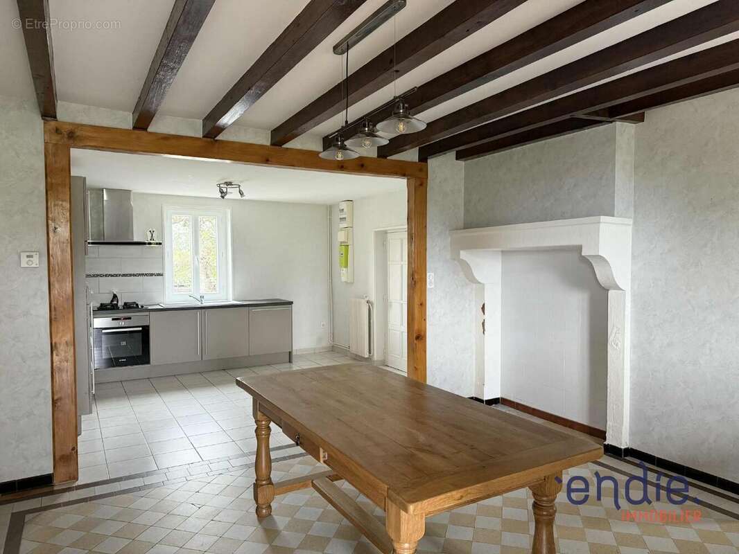 Maison à SALIGNY-SUR-ROUDON