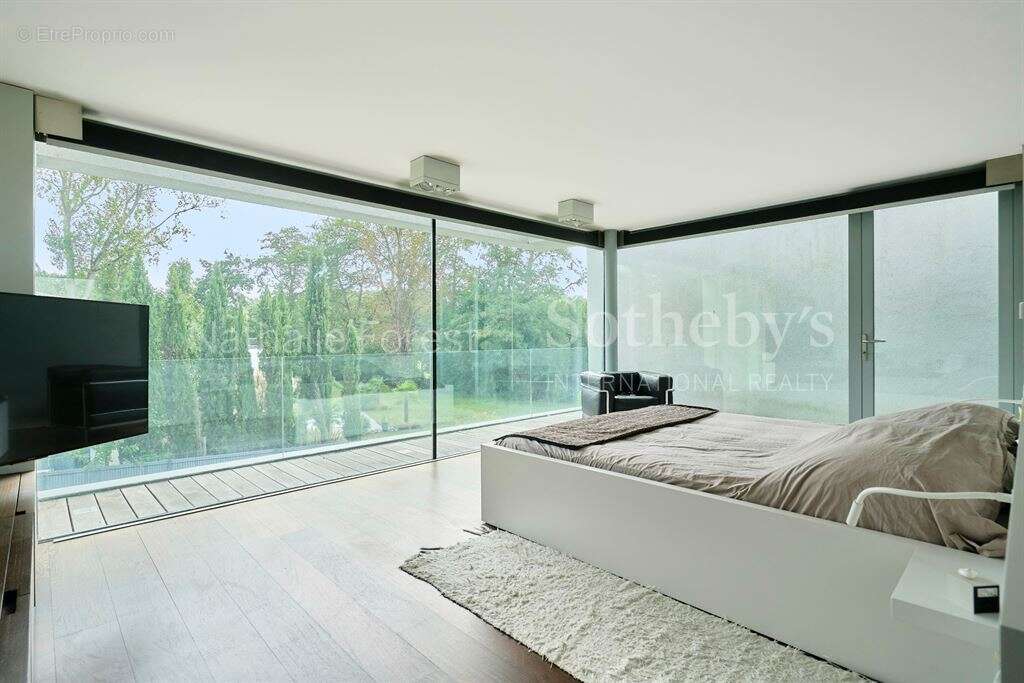 Exclusivité . Bondues  , Rare maison contemporaine sur 3800 m2 , 5 chambres,piscine extérieure. - photo 17