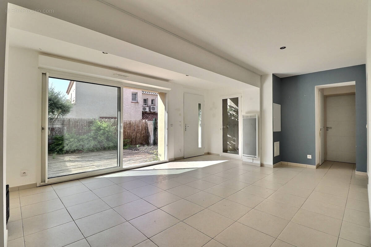 Appartement à MARSEILLE-13E