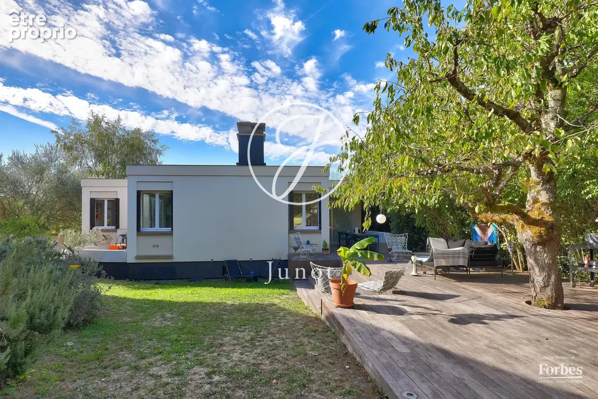 Saint-Cloud - MONTRETOUT - Maison 310m² - Terrain 718m² - photo 3