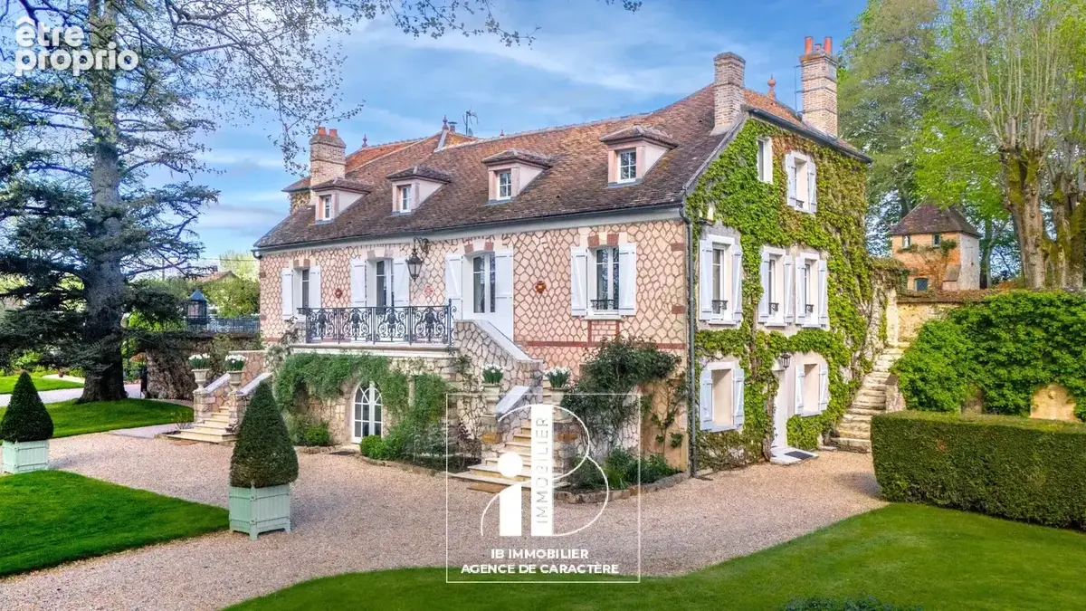 Maison à FONTAINEBLEAU
